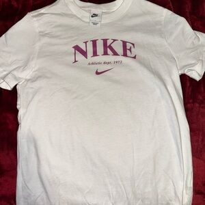 Nike White T-Shirt